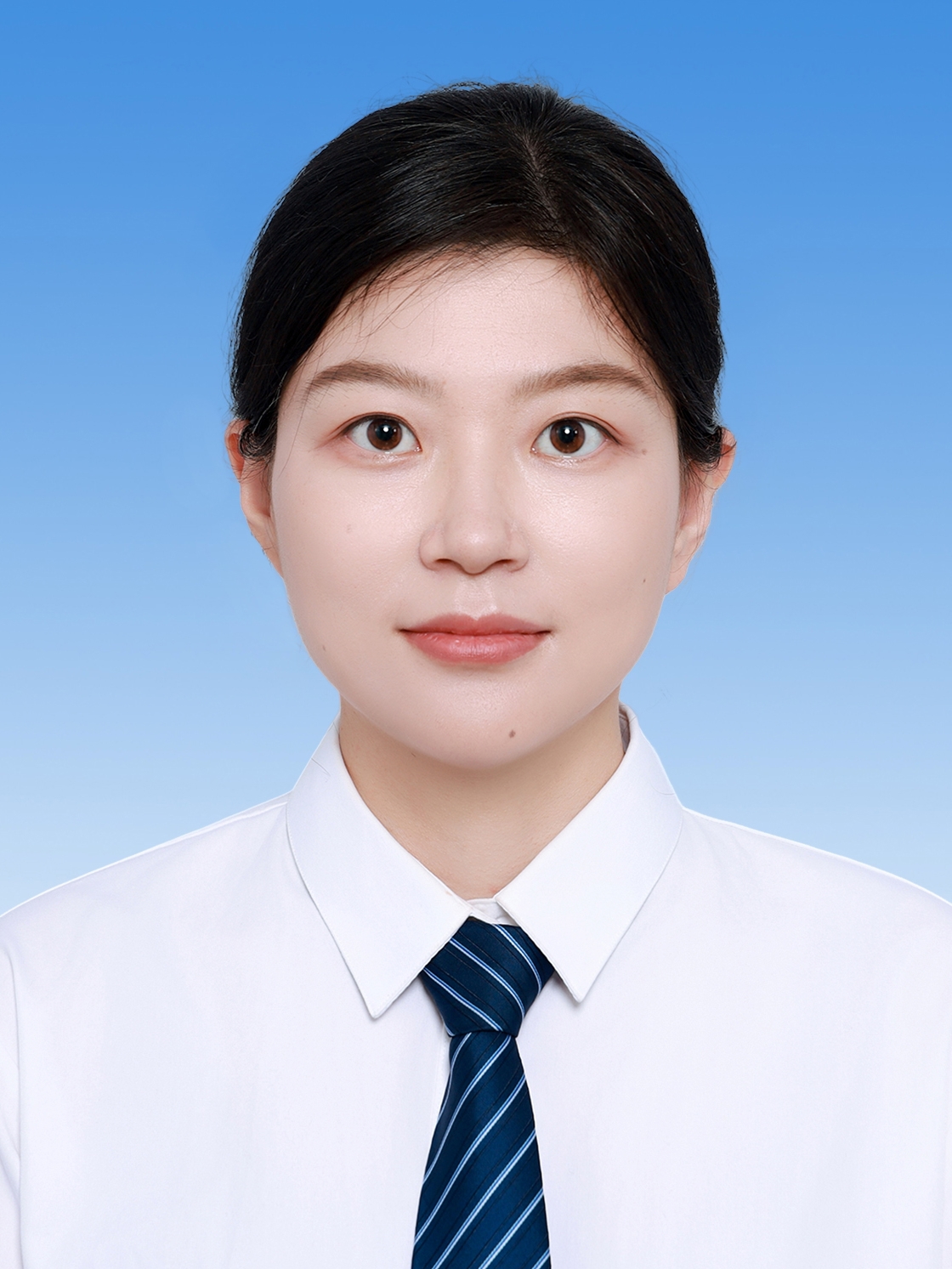 季亚男